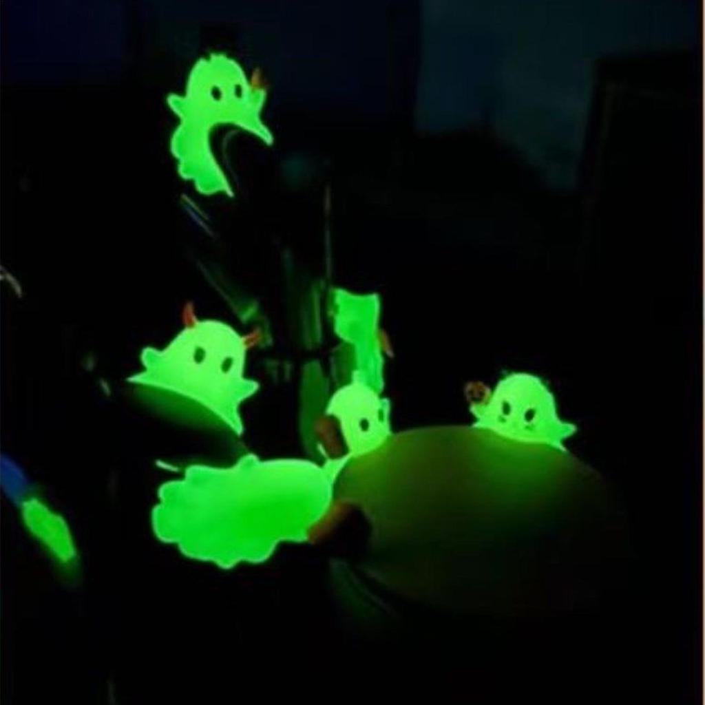 Für Halloween Geist Ornamente Geist Figur Leuchtet im Dunkeln Halloween Telefon Puppe Statue Spielzeug Miniatur Für Alle Modelle Von Mobil