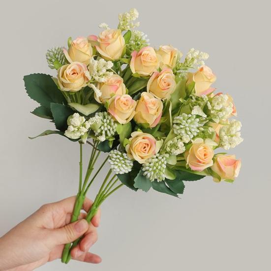 Bouquet di fiori di simulazione della moda realistico con stelo decorativo