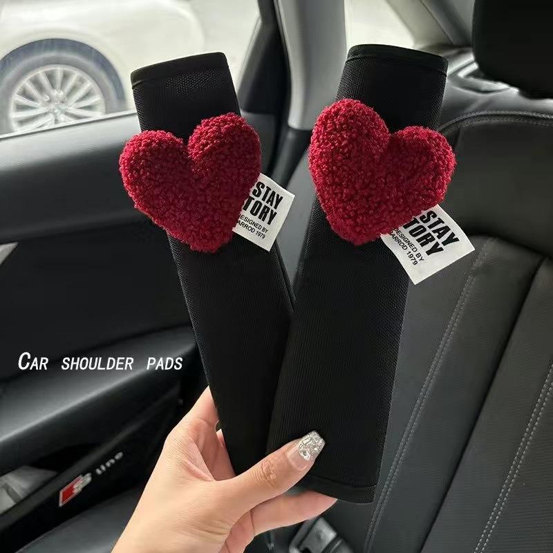 Car Seat Belt Shoulder Protector Protective Cover with Heart-Shaped Decor Universal All-Season Safety Belt Accessory