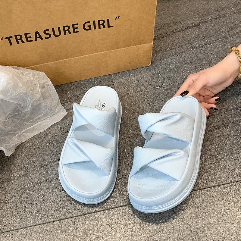 

Soft-soled slippers women s summer wear one-word sandals holiday flat-bottomed beach shoes 40 синий