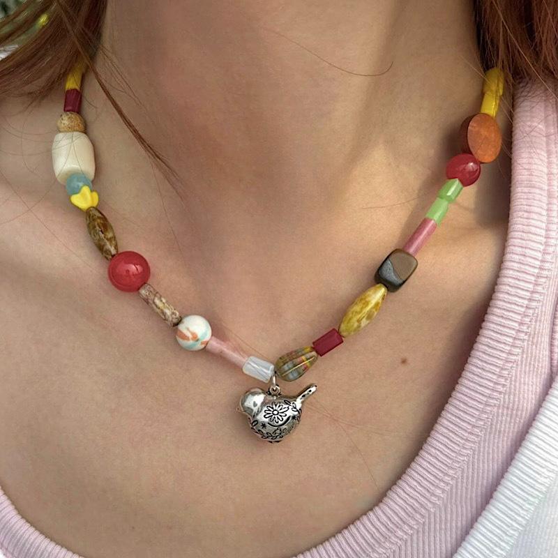 

Ожерелье-подвеска с птицей из смолы и стеклянных бусин, персонализированная универсальная ретро-цепочка на ключицу, темперамент легкой роскоши, высококачественная бижутерия