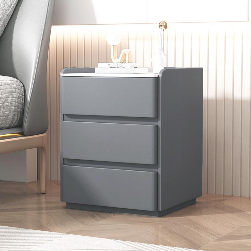 Modern Minimalist Solid Wood Nightstand Cream Style Bedside Table with Wireless Charging Hub Storage Cabinet for Bedroom