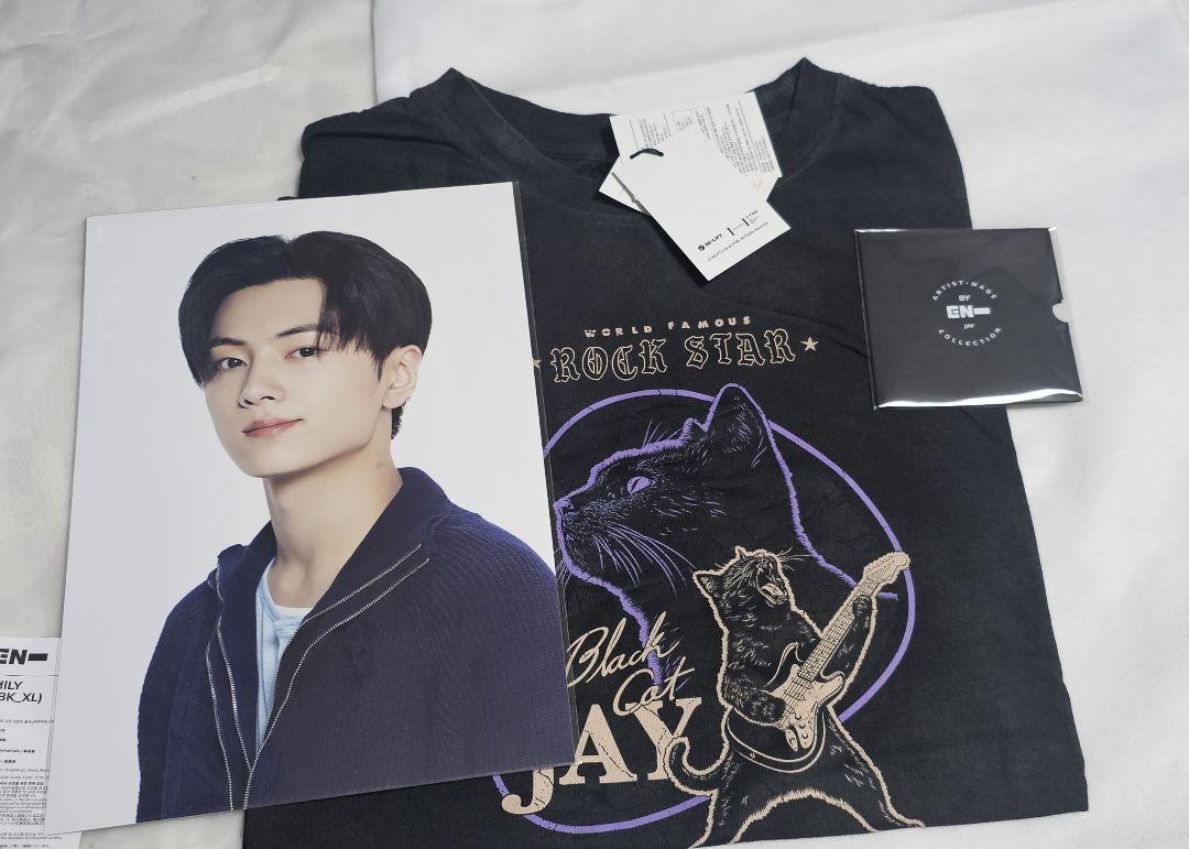 

[Б/У] Футболка ENHYPEN JAY FAMILY Черная XL Постер с торговой карточкой Джея