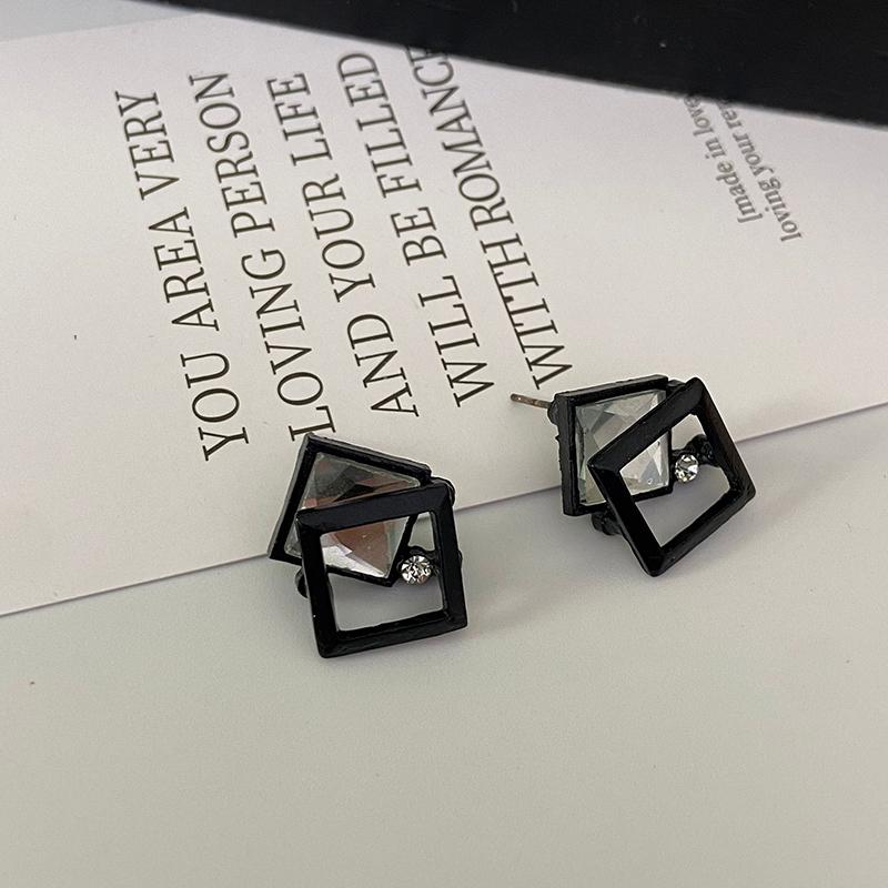 Fashionable And Creative Simple Geometric Inlaid Zircon Earrings Neutral And Cool Black Personalized Daily Party Jewelry Gifts