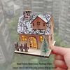 Leuchtendes Holz-Weihnachtshütten-Ornament zur Tischdekoration