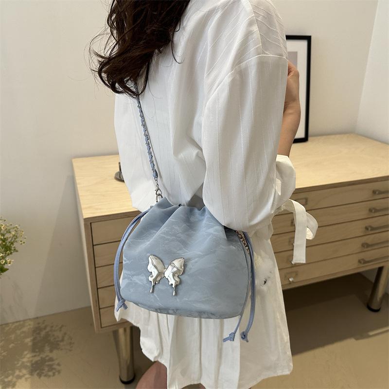 Korean Aesthetic Casual Bucket Bag Chain Summer 2024 New Niche Design Bag Crossbody Pleated Bag Women