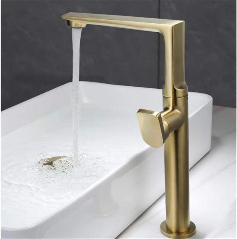 Tuqiu Waschbeckenarmatur aus gebürstetem Gold, Messing, Badezimmerarmatur, Mischbatterie, schwarzer Waschbeckenhahn, Einhebelmischer, Warm- und Kaltwasserhahn