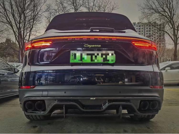 Porsche Cayenne Coupe (18-25) Carbon Fiber Kit: Front Lip, Side Skirts, Rear Lip, Roof & Middle Spoilers