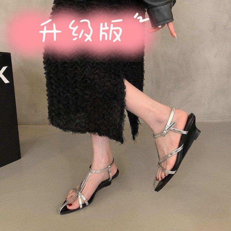 Roman Sandals Women's 2025 Summer New Low-heeled Pointed French Silver Temperament with Skirt Fashionable Cross-strap