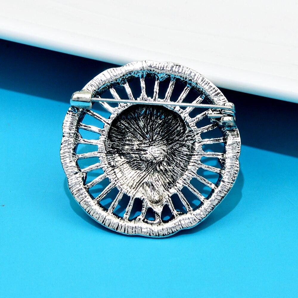 Blucome Broche rétro ajourée en forme de lion dominateur, accessoire de corsage de banquet pour homme, à la mode et simple