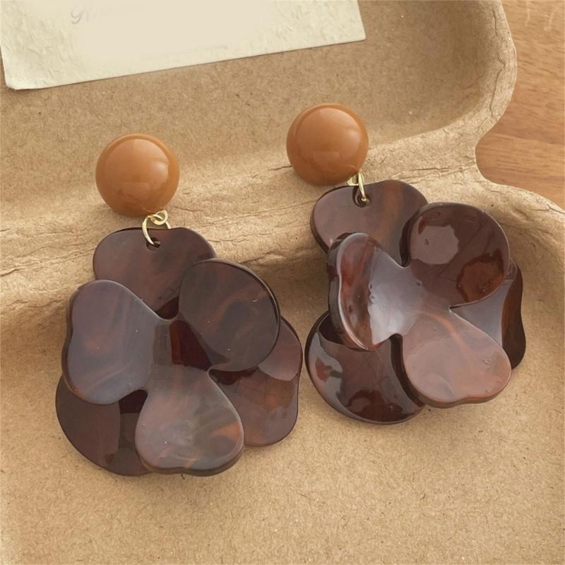 Elegant Flower Earrings Women Pendant Earrings Comfortable Wear Ear Jewelry Suitable for Daily and Formal Occasions Wear