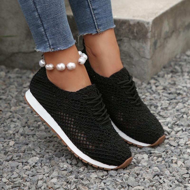 New Large-sized Breathable Low-top Single-shoe Women's Sporty Casual Flat Lace-up Board Shoes