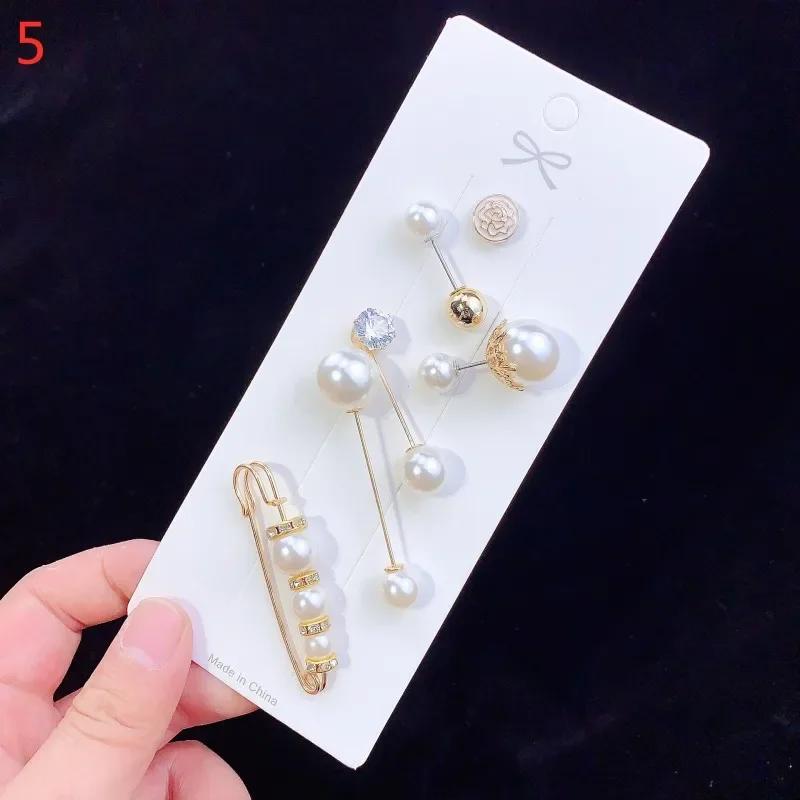 Crystal Brooches Waist Buckle Cardigan Jeans Anti-fade Brooch Pins Women Sweater Coat Anti Fall Pearls Clothes Pin Decoration