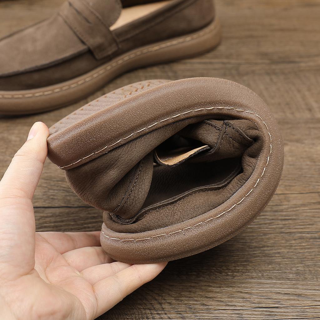 Men's Casual Leather Shoes Lazy Shoes Thick Soled Round Toe Trendy Men's Social Bean Shoes Suede Leather Loafers
