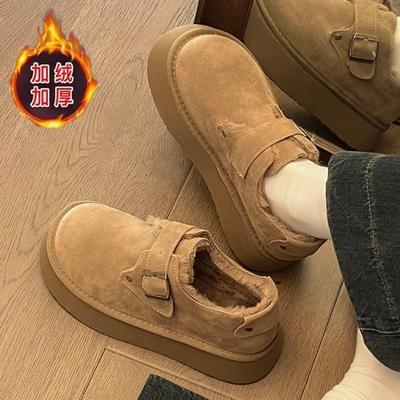 Sapatos de algodão femininos de inverno com veludo para uso externo, novos sapatos de pão de cabeça grande com sola grossa que aumentam a altura, botas de neve