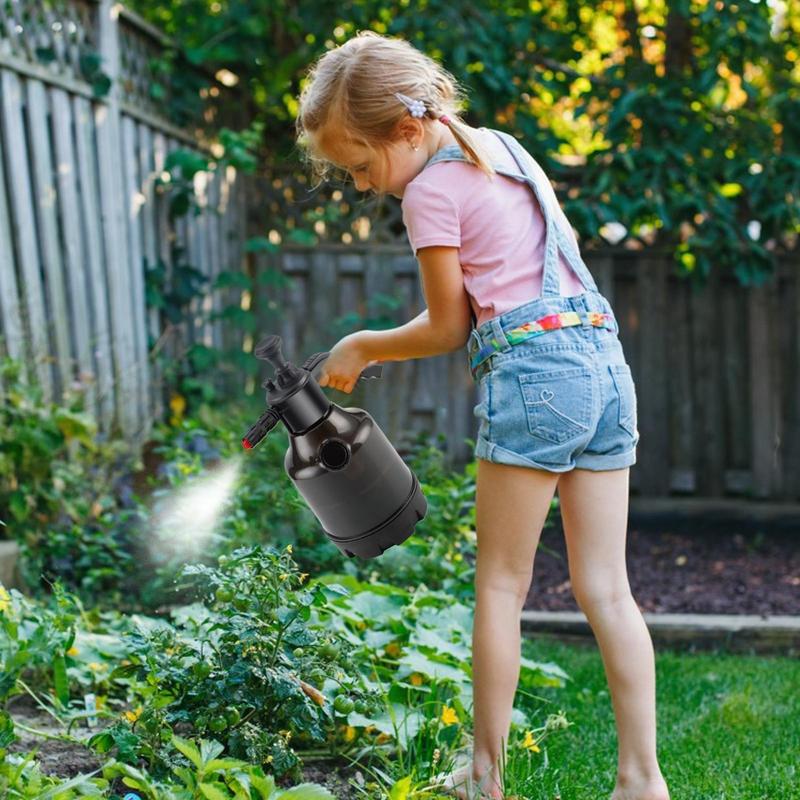 Car Wash Sprayer Car Wash Foam Dispenser Quick-Connect Lightweight Detailing Tools Ergonomic Watering Can For Window Cleaning