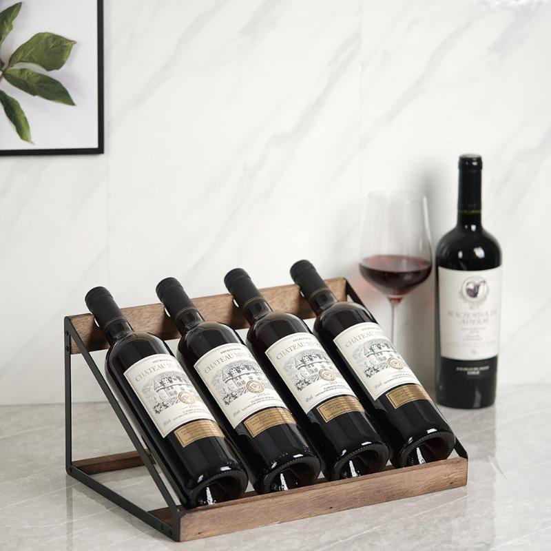 Trapezoidalny Stojak na Wino - Nachylony Stojak na 4 Butelki, Rustykalny Drewniany Uchwyt na Wino do Wystroju Domu