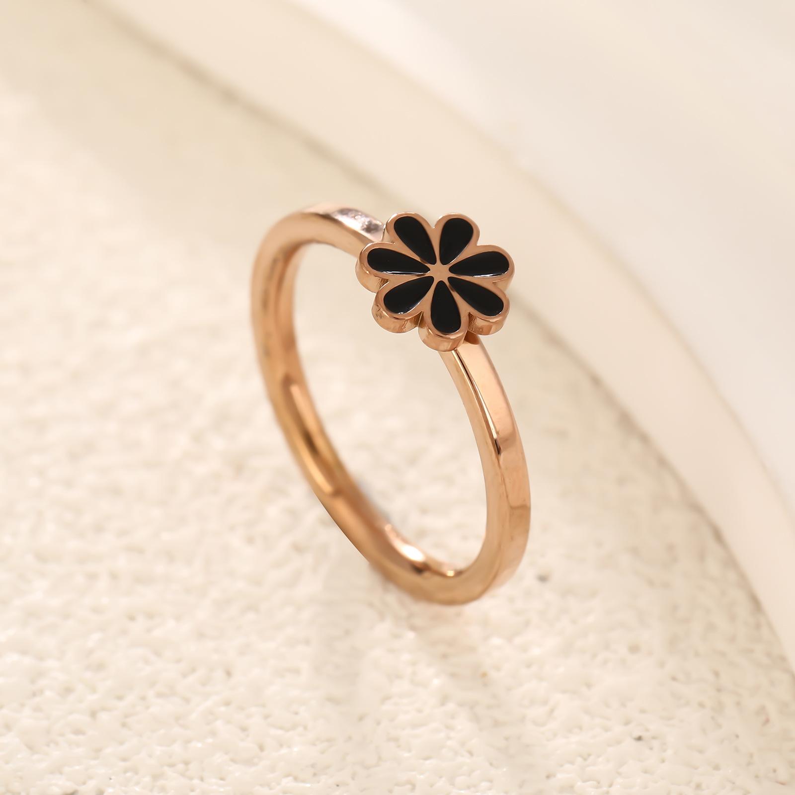 

Black Daisy Flower Ring Women Girls Stainlesss Steel Gold Color Trendy Finger Rings Bohemian Zircon Gift Wholesale 9 рожевий колір золота