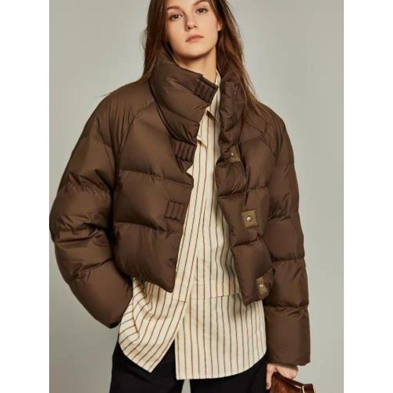 2024 neue Winterkleidung für Damen, kaffeefarbene, mit Baumwolle gefütterte Jacke, kurze koreanische Version, verdickte, mit Brot gefütterte, mit Baumwolle gefütterte Kleidung