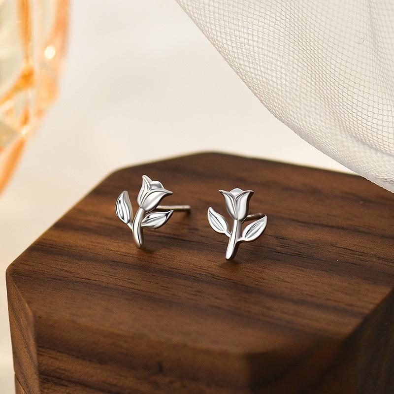 Tulpenohrringe für Damen, neue leichte, luxuriöse, kleine und exquisite Ohrringe, einfach