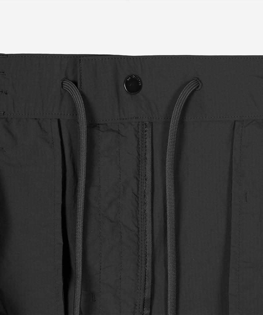 Nyuballanseu Nbnvg21513 / Uni Frozen Cotton-Like Cargo Knee-Length Bermuda Shorts (Charcoal)