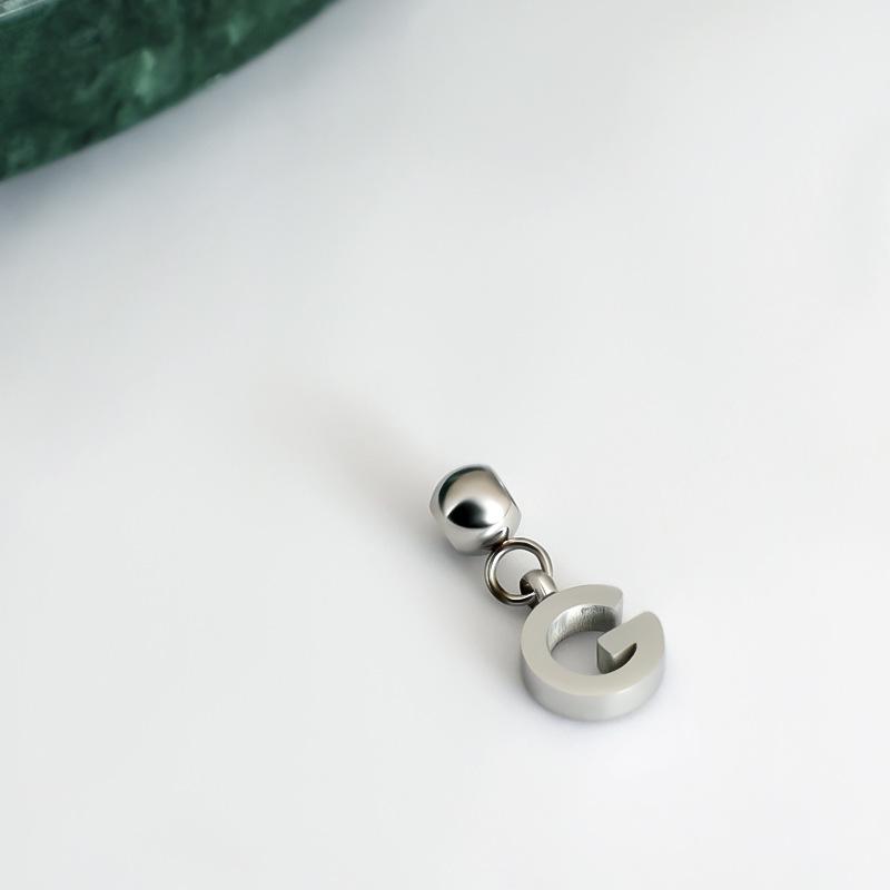 DIY Letter Necklace: 26 English Letter Pendant, Pull-Out Chain, Personalized Single Pendant Accessories