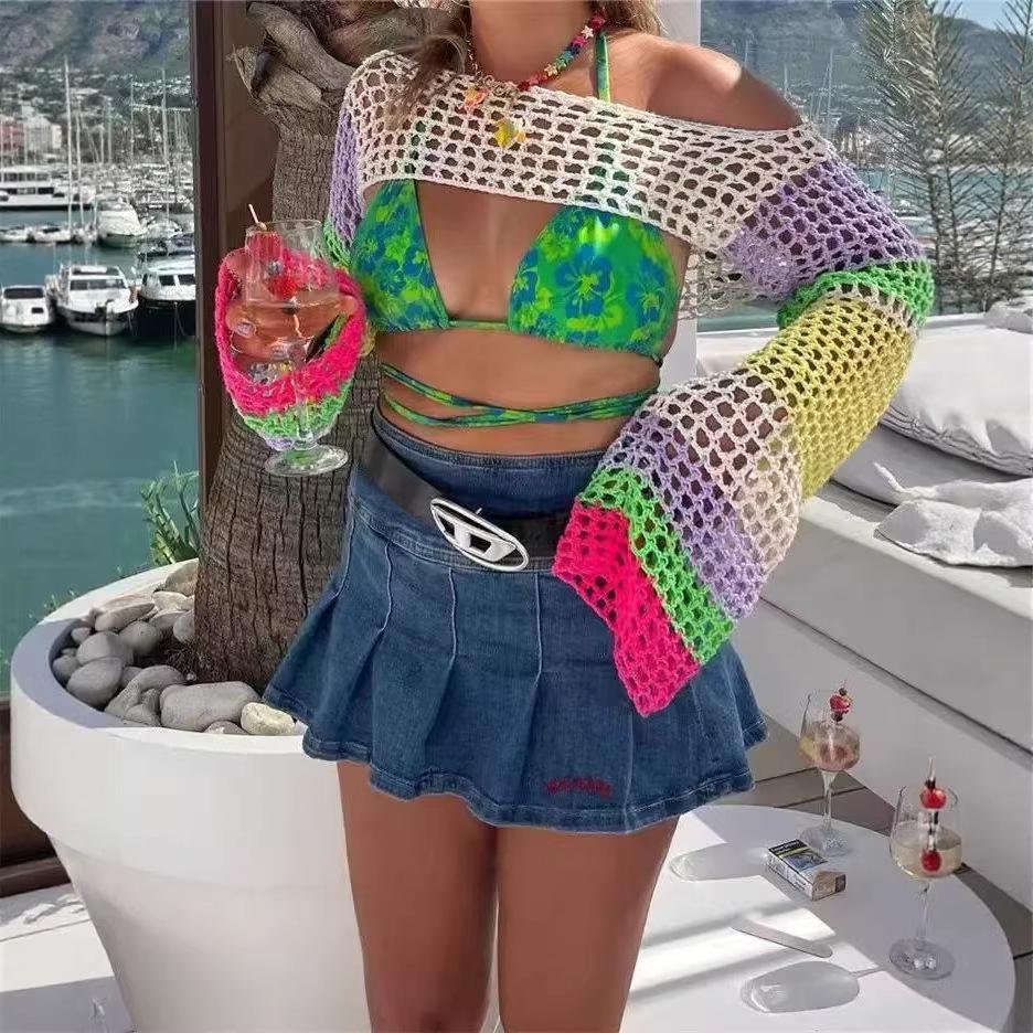 2025 Autumn Women's Ultra-Short Hand-Hooked Mesh Sweater with Trumpet Sleeves