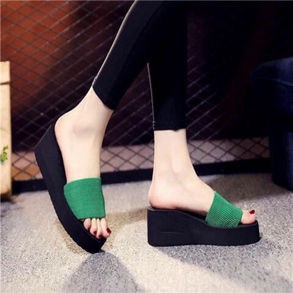 Sandale Platformă Tip Flip Flop pentru Femei Coreene pentru Casă și Plajă