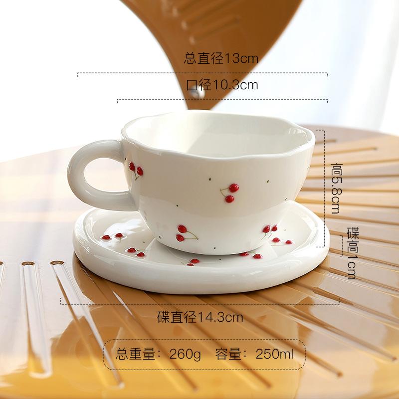 

Hand-Squeezed Fruit Coffee Cup Retro Ceramic Cup Cherry Coffee Cup Saucer Cute Girl Heart Afternoon Tea Cup Saucer 250ml