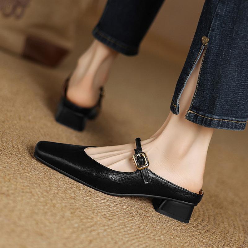 Summer casual flat-bottomed slippers cover one foot, cool slippers women's new large and small size women's shoes non-slip bag head slippers