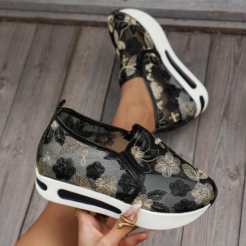 

Spring and Autumn new embroidered mesh single shoes slope heel thick sole foot casual shoes foreign trade large size mesh breathable mesh shoes 36 чёрный