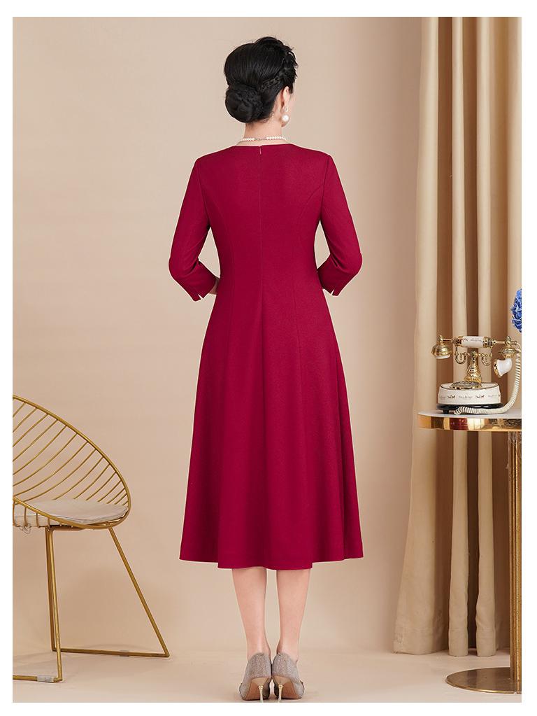2025 Spring Wedding Formal Wear: Dignified Wine Red Dress for Mother of the Bride/Groom