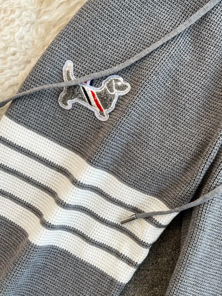 Jaro Podzim Ženy Pletený svetr Pruhované tepláky Módní Kreslený Psí výšivka Pulovr Topy a délka ke kotníkům Dvoudílná sada kalhot