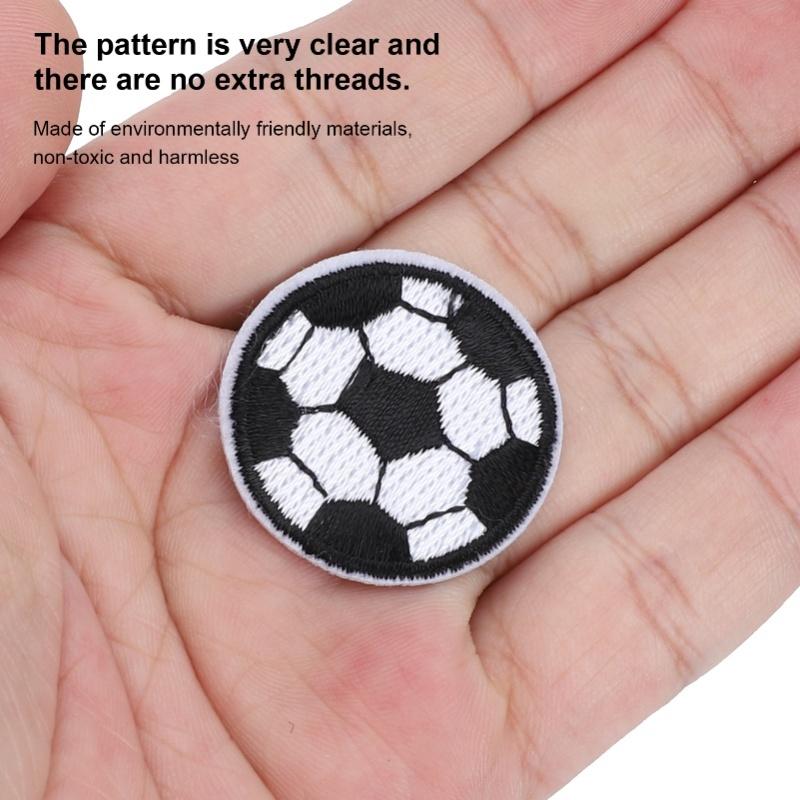 100Pcs Fußball Ball Stickerei Patches DIY Kleidung Dekoration Fußball Tuch Aufkleber 3cm