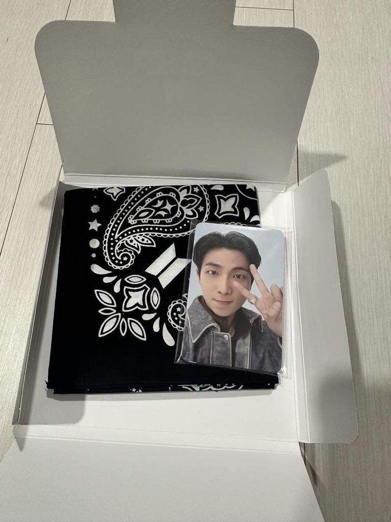 [USED] ARMY ZONE Limited BTS FESTA 2025 Bandana and Photocard Set