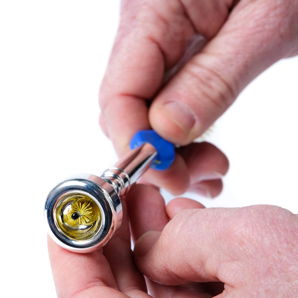 MUSIC NOMAD Mouthpiece Maintenance Brush MN760: 2-in-1 brush for the cup (which tends to get dirty easily) and throat.