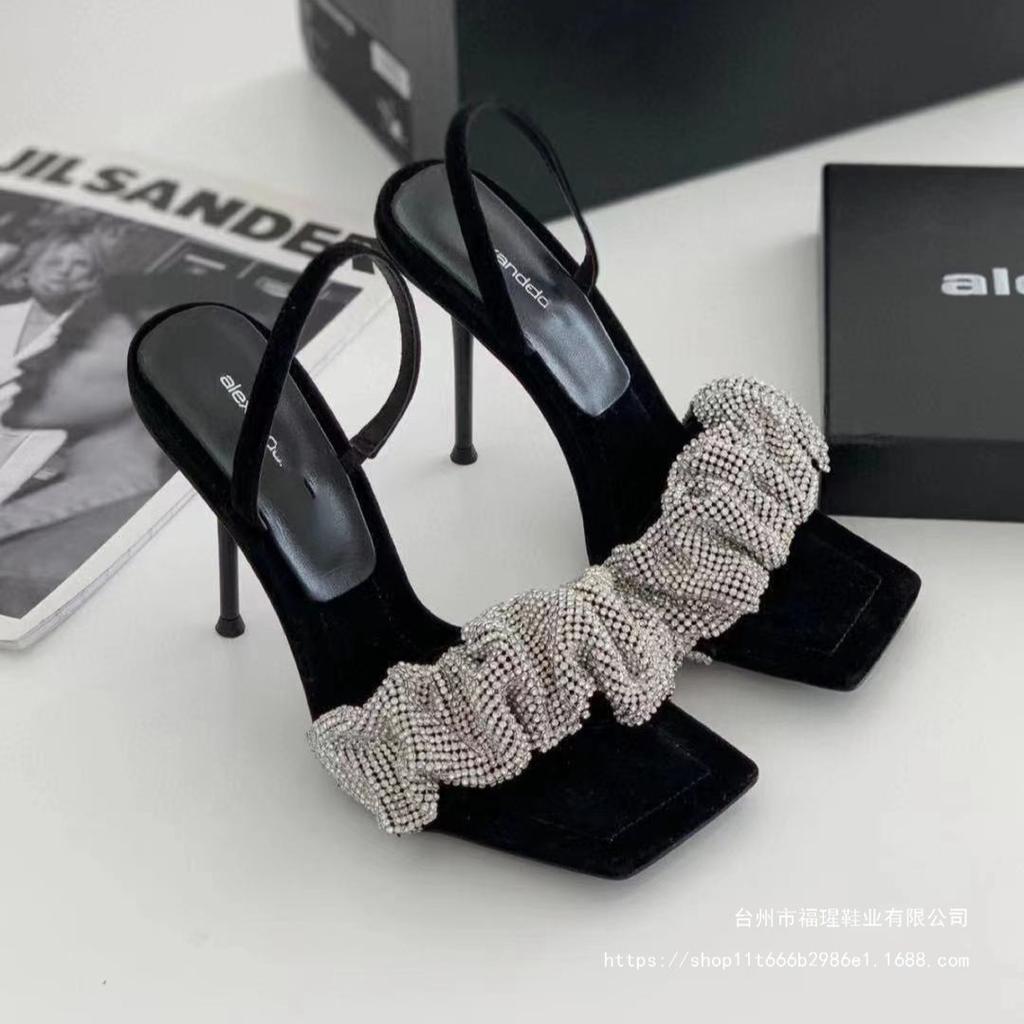 Internetkändisar med samma sandaler dam 2025 sommar nya älvstil tofflor strass stilett högklackar stor storlek sandaler
