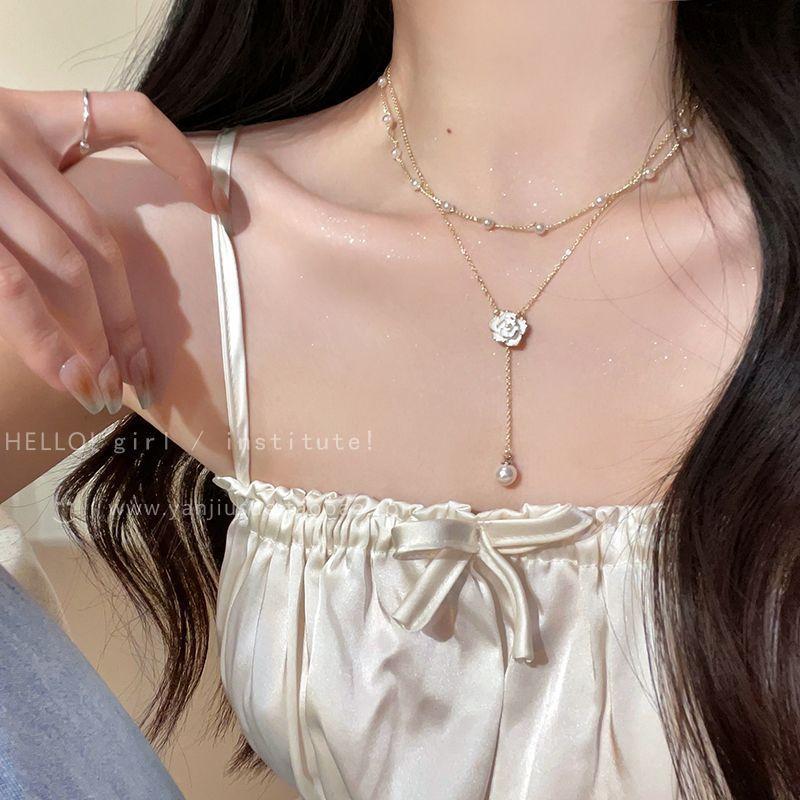 Double-layer fringed pearl necklace women's niche design sense camellia collarbone chain temperament neck chain versatile