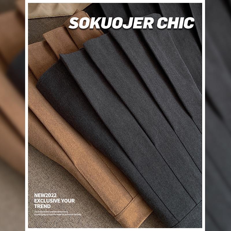 Women's High-Quality Black Wool Blend A-Line Pleated Skirt - Thick, High-Waisted, Slimming, Plus Size, Short Length for Autumn & Winter.