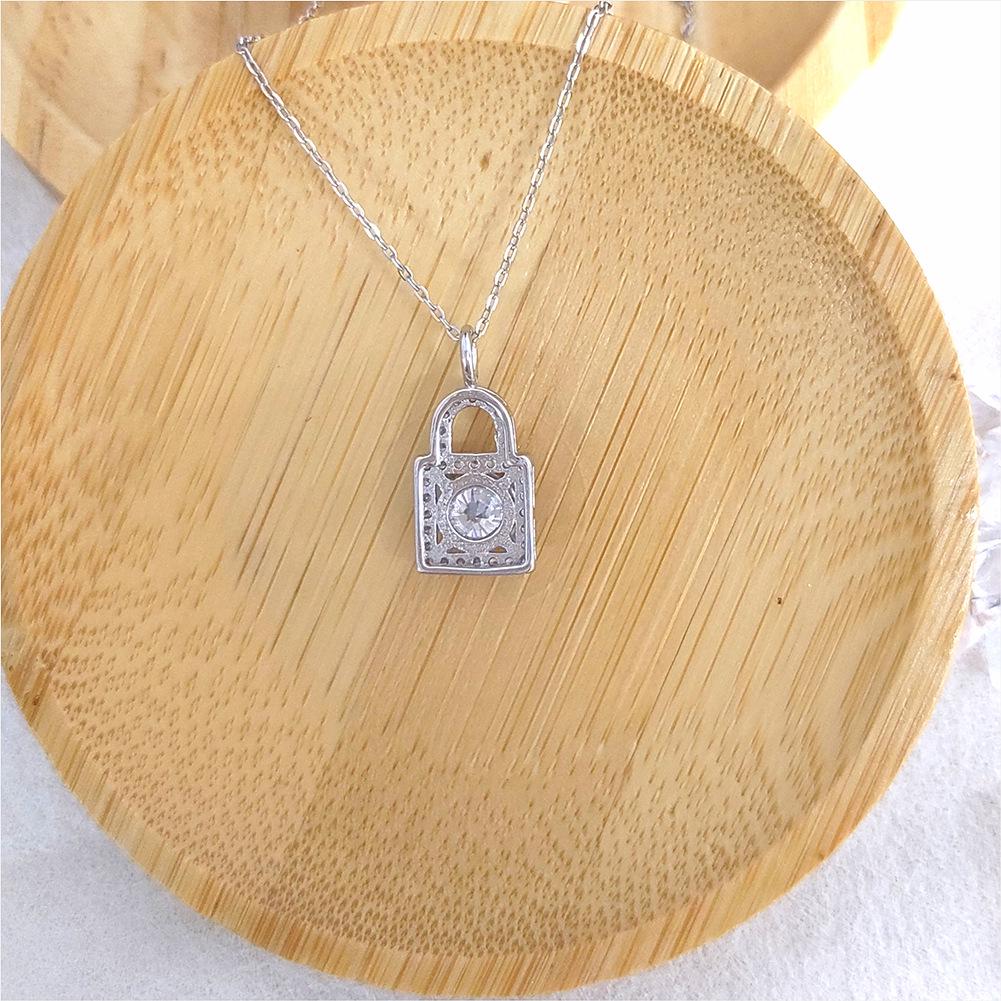 Elegant 1 Carat Moissanite Lock Pendant Necklace in S925 Sterling Silver for Women