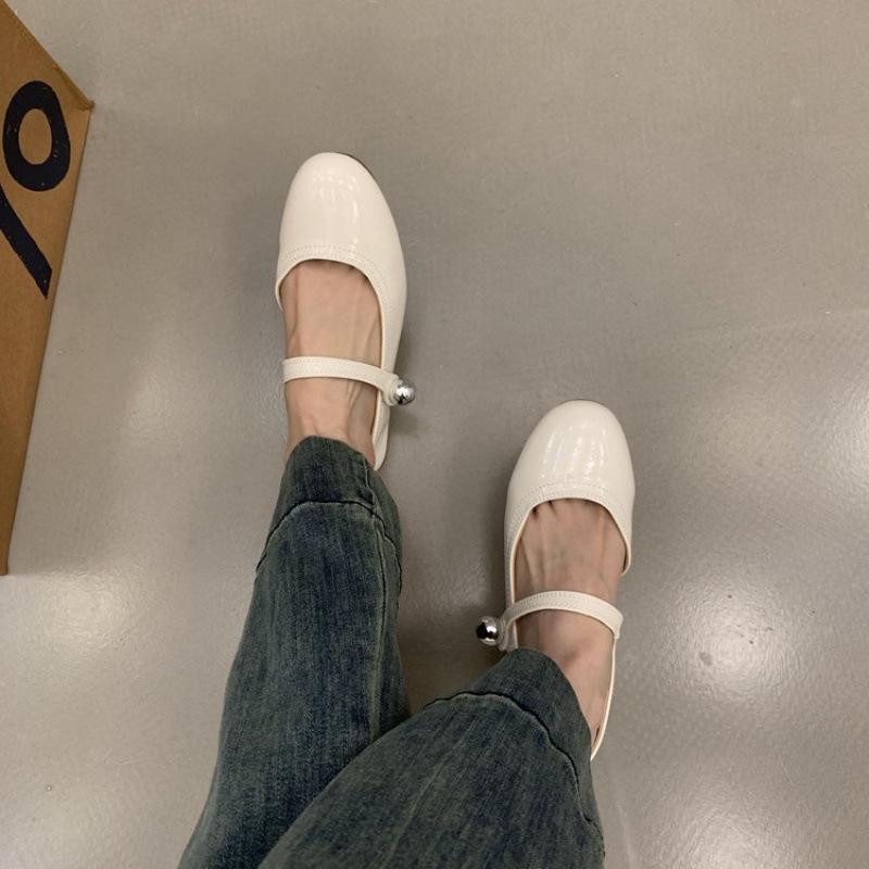 French flat-bottomed retro round head with Mary Jane small leather shoes women's shoes versatile commuter patent leather single shoes women's shoes