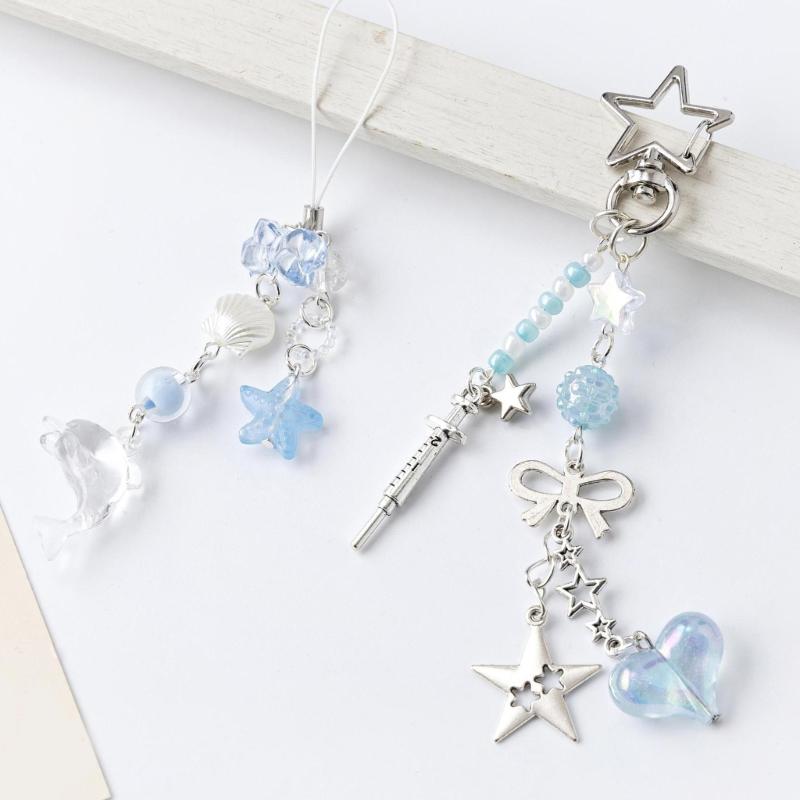 Contemporary Dolphin Keychain Metal Bag Charm Retro Design Keyring Compact Travel Accessory Pendat Bag Pendant