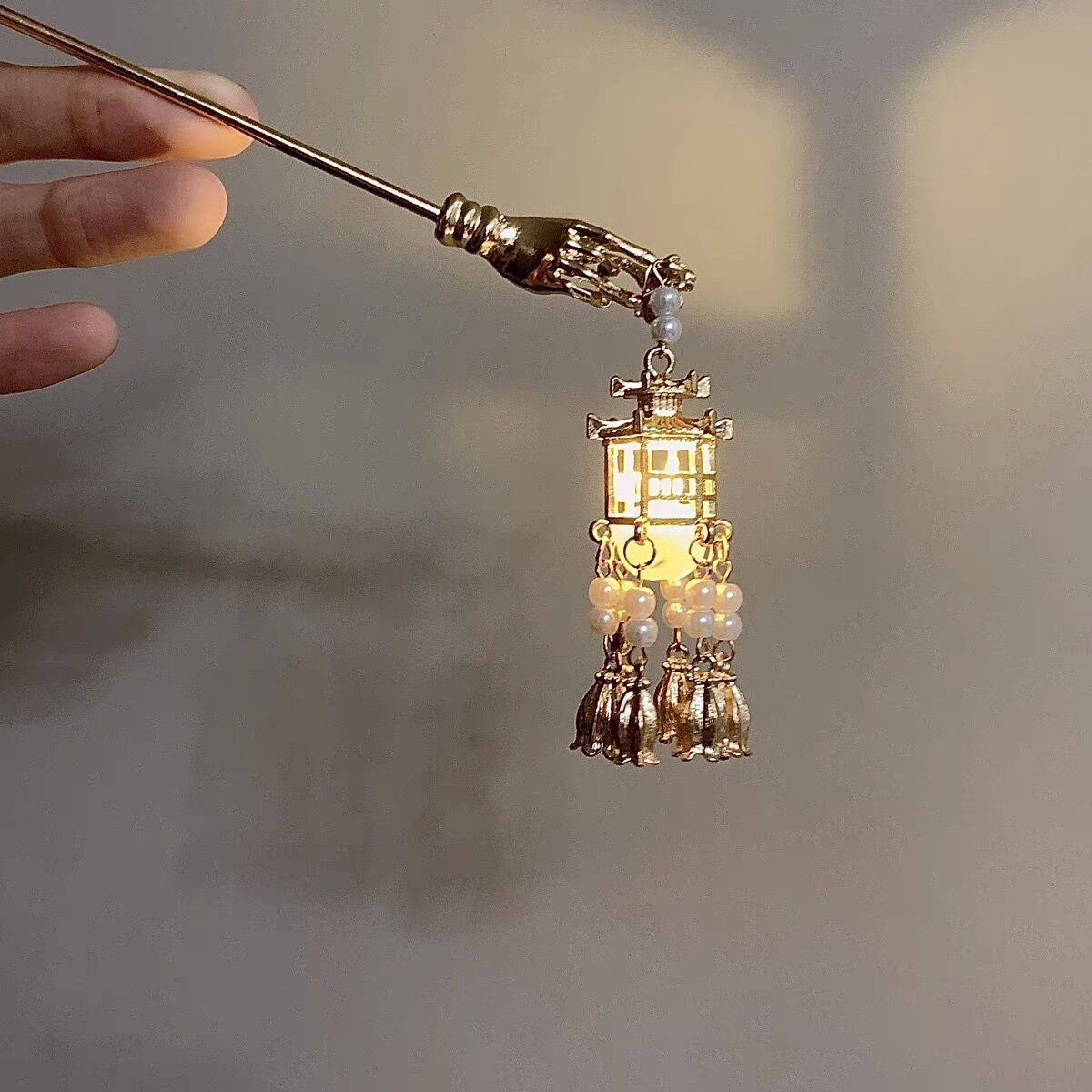 

Аксессуары, Фонарики, Заколки с бахромой, Разноцветные огни, Светящиеся шпильки для волос, Дисковые волосы, Повседневные аксессуары для ципао, Шпильки, Древний стиль