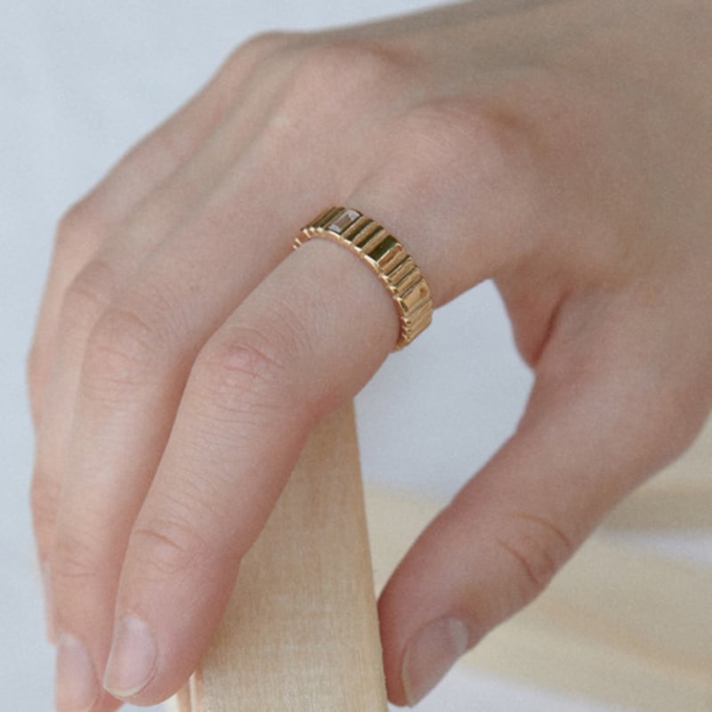 

RA.E the moments R04 Silver (unplated)