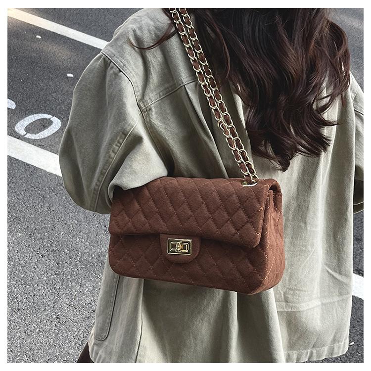 1Pc Ersatile Fashion Niche Large-capacity Tote Bag New Chain Diamond Shoulder Bag High-end Small Fragrant Messenger Bag