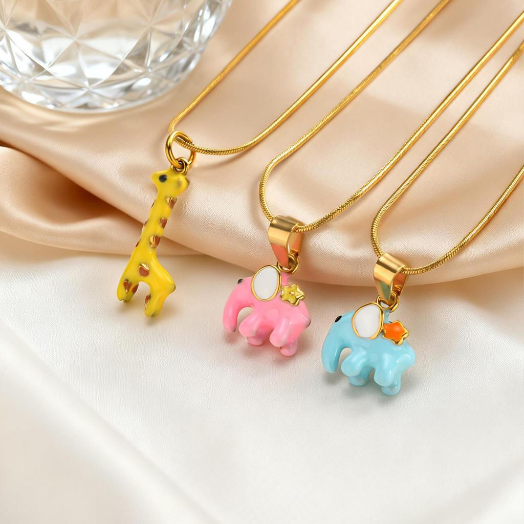 Cute Animal Women'S Necklace, Stainless Steel Dripping Elephant Giraffe Pendant Necklace 2328