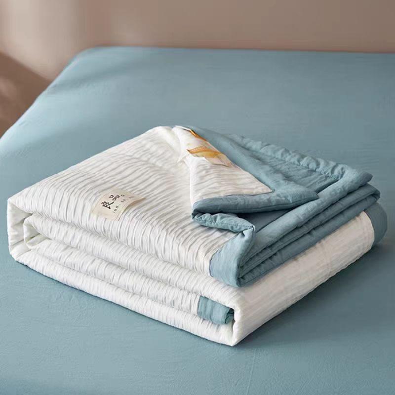 Arctic Deer Milk Protein Bubble Gauze Summer Quilt