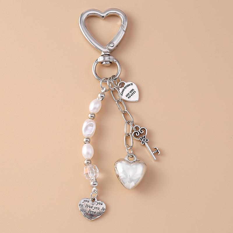 Cute Metal Love Heart Key Chain Pearl Key Ring for Women Girl Handbag Pendants DIY Handmade Jewelry Accessories