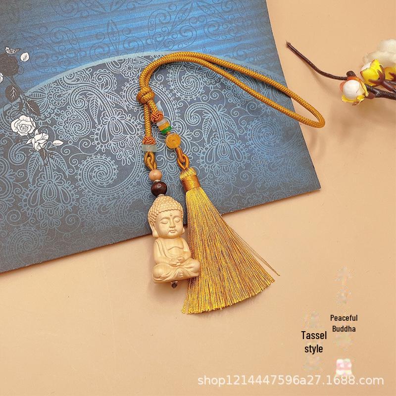 "Boxwood Buddha Guanyin Car Pendant: Creative Rearview Mirror Accessory for Men and Women"