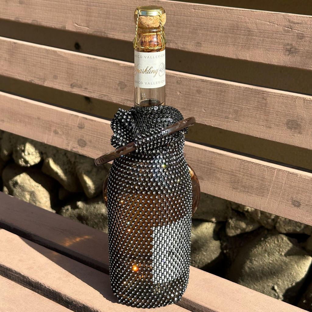 Handmade Luxury Insulated Red Wine Bag with Czech Diamond Design